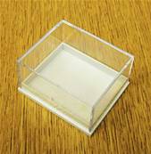 10 X  PLASTIC DISPLAY BOX - WHITE BASE WITH CLEAR TOP (E1 SIZE). E1/41/35/21
